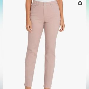 Gloria Vanderbilt classic tapered jeans in pink